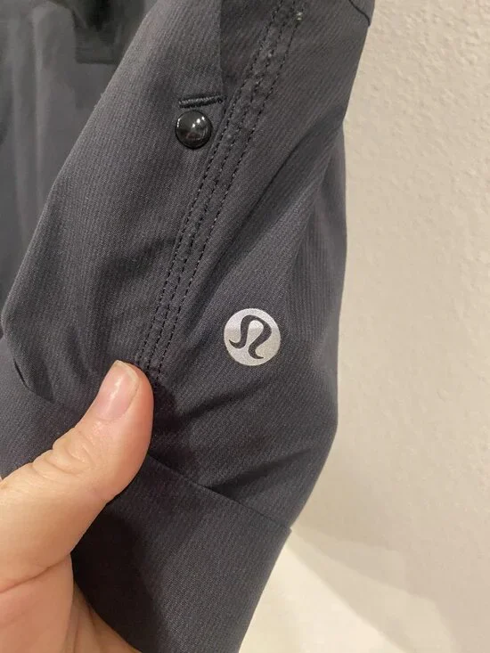 Lululemon Spring Break Shorts Womens 6 Black Elastic Waist Drawstring Athletic - Picture 3 of 5